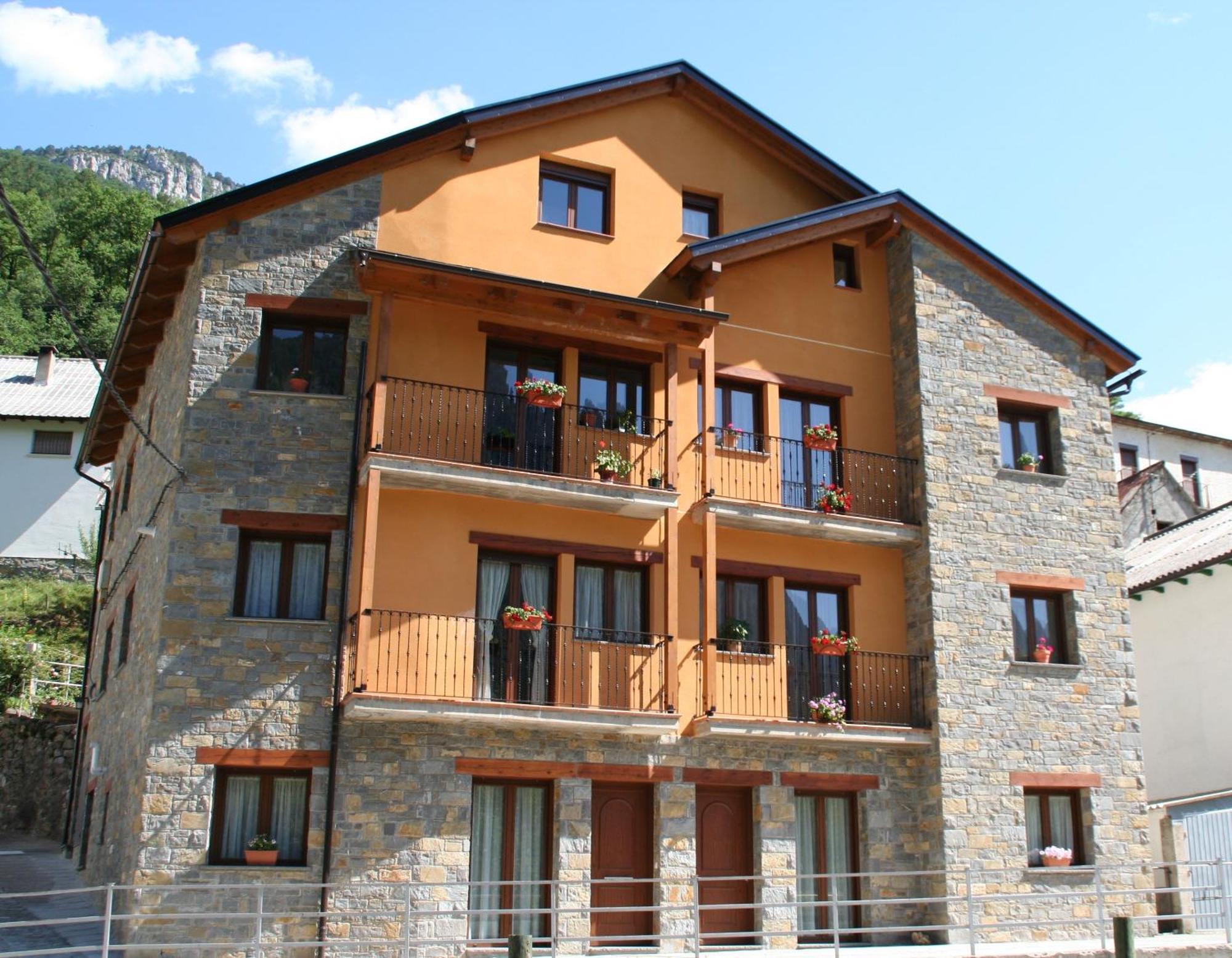 Apartamentos Mobison Салинас-де-Бьельса Экстерьер фото