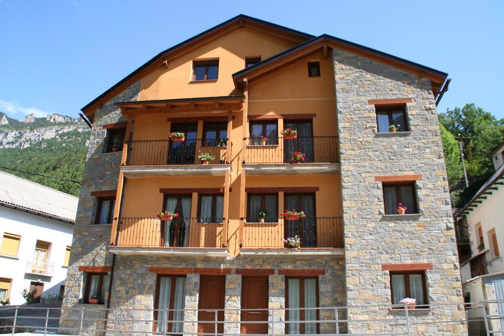 Apartamentos Mobison Салинас-де-Бьельса Экстерьер фото